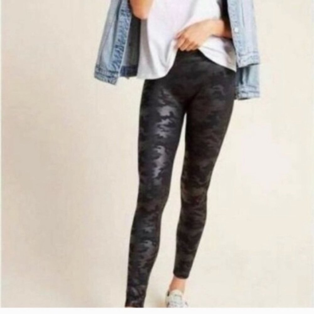 Stella Luce Black Camo Print Leggings Size Small